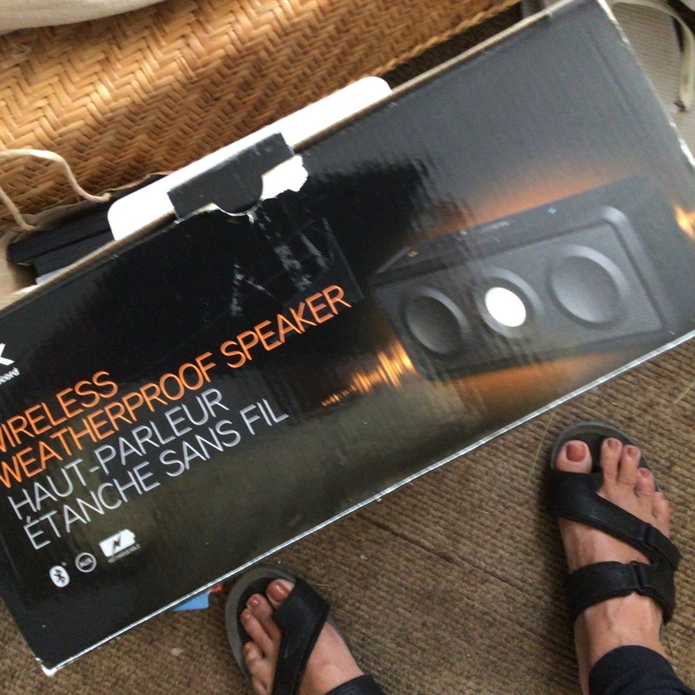 NWT tdk speaker